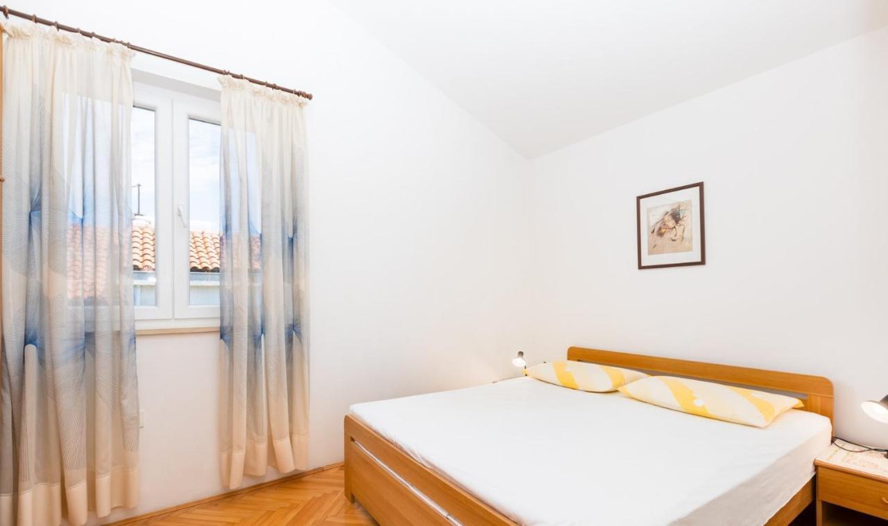 Apartments Mrak Punat Exterior foto